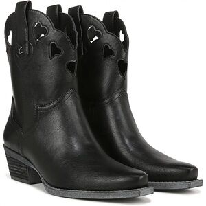 NWT Circus by Sam Edelman Jadia Heart Cut Out Ankle Cowgirl Boots Size 7